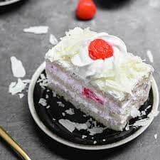 White Forest Cake (1 Piece) - 60gms